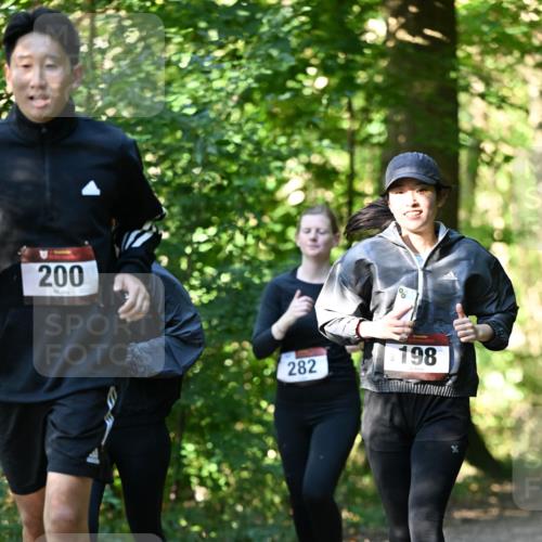 06.10.2024 - Bramfelder Halbmarathon 2024 Dr. Thomas Lammeyer http://msf.ph/oto/7339102 06.10.2024 10:30:13 Laufen 200, 282, 198 meine-sportfotos.de