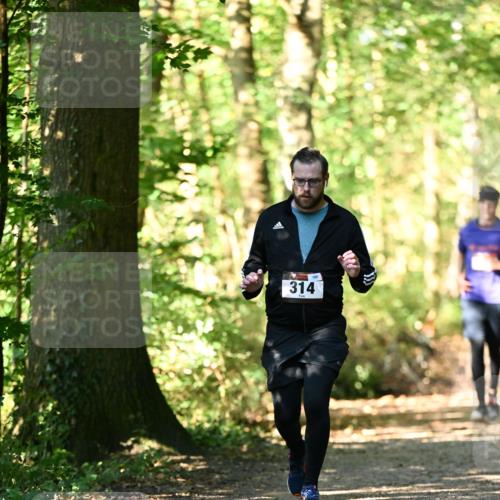 06.10.2024 - Bramfelder Halbmarathon 2024 Dr. Thomas Lammeyer http://msf.ph/oto/7339173 06.10.2024 10:30:48 Laufen 314 meine-sportfotos.de