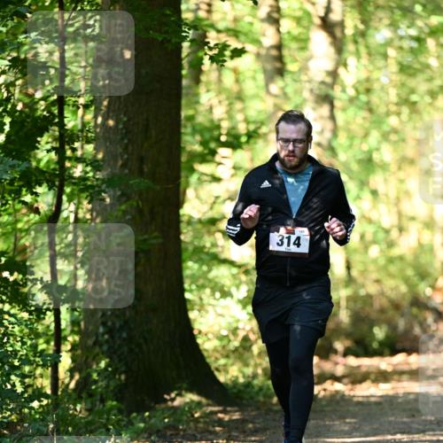06.10.2024 - Bramfelder Halbmarathon 2024 Dr. Thomas Lammeyer http://msf.ph/oto/7339178 06.10.2024 10:30:49 Laufen 314, 180 meine-sportfotos.de