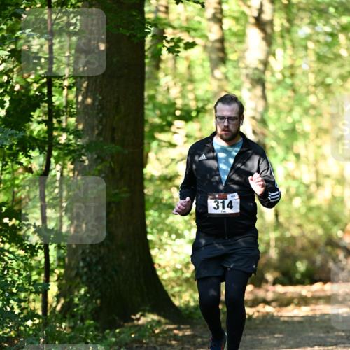 06.10.2024 - Bramfelder Halbmarathon 2024 Dr. Thomas Lammeyer http://msf.ph/oto/7339179 06.10.2024 10:30:49 Laufen 180, 314 meine-sportfotos.de
