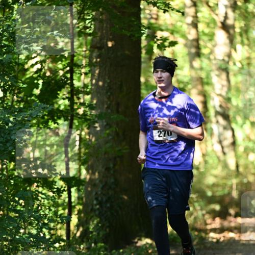 06.10.2024 - Bramfelder Halbmarathon 2024 Dr. Thomas Lammeyer http://msf.ph/oto/7339192 06.10.2024 10:30:55 Laufen 270, 153 meine-sportfotos.de