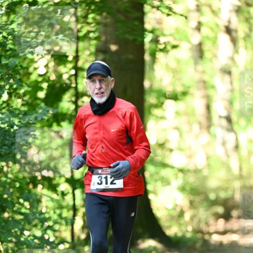 06.10.2024 - Bramfelder Halbmarathon 2024 Dr. Thomas Lammeyer http://msf.ph/oto/7339212 06.10.2024 10:31:07 Laufen 13, 312 meine-sportfotos.de