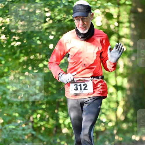 06.10.2024 - Bramfelder Halbmarathon 2024 Dr. Thomas Lammeyer http://msf.ph/oto/7339220 06.10.2024 10:31:08 Laufen 312 meine-sportfotos.de