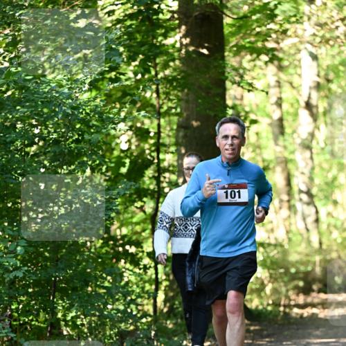 06.10.2024 - Bramfelder Halbmarathon 2024 Dr. Thomas Lammeyer http://msf.ph/oto/7339272 06.10.2024 10:31:33 Laufen 101 meine-sportfotos.de