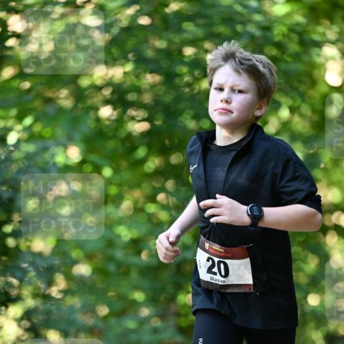 06.10.2024 - Bramfelder Halbmarathon 2024 Dr. Thomas Lammeyer http://msf.ph/oto/7339310 06.10.2024 10:31:51 Laufen 20, 20 meine-sportfotos.de