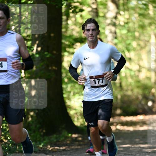 06.10.2024 - Bramfelder Halbmarathon 2024 Dr. Thomas Lammeyer http://msf.ph/oto/7339535 06.10.2024 10:34:27 Laufen 4, 177 meine-sportfotos.de