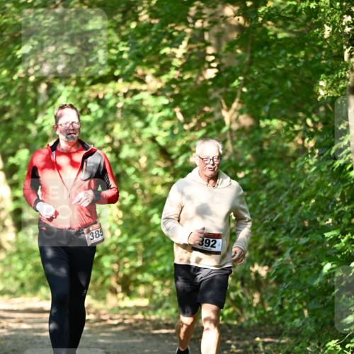 06.10.2024 - Bramfelder Halbmarathon 2024 Dr. Thomas Lammeyer http://msf.ph/oto/7339621 06.10.2024 10:36:04 Laufen 385, 392 meine-sportfotos.de