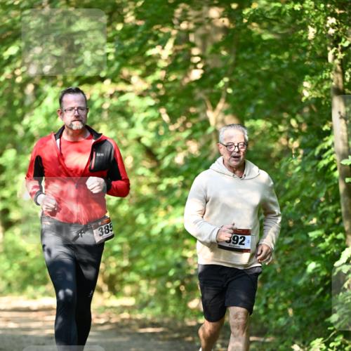 06.10.2024 - Bramfelder Halbmarathon 2024 Dr. Thomas Lammeyer http://msf.ph/oto/7339627 06.10.2024 10:36:05 Laufen 385, 392 meine-sportfotos.de