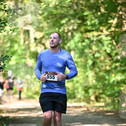 06.10.2024 - Bramfelder Halbmarathon 2024 Dr. Thomas Lammeyer http://msf.ph/oto/7339670 06.10.2024 10:36:22 Laufen 555 meine-sportfotos.de