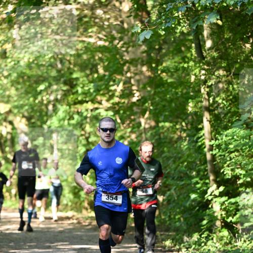 06.10.2024 - Bramfelder Halbmarathon 2024 Dr. Thomas Lammeyer http://msf.ph/oto/7339701 06.10.2024 10:36:42 Laufen 354, 58 meine-sportfotos.de