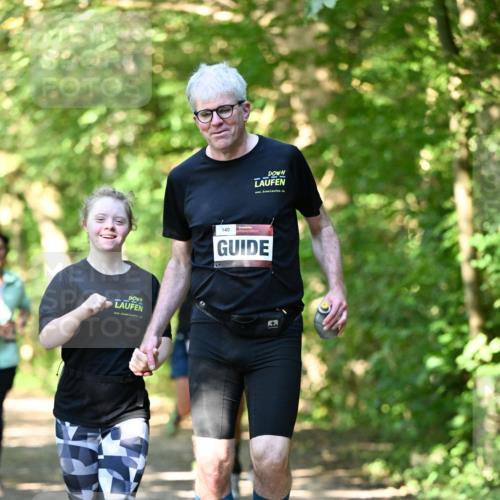 06.10.2024 - Bramfelder Halbmarathon 2024 Dr. Thomas Lammeyer http://msf.ph/oto/7339753 06.10.2024 10:36:52 Laufen 140 meine-sportfotos.de