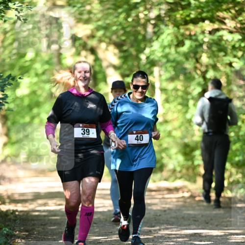 06.10.2024 - Bramfelder Halbmarathon 2024 Dr. Thomas Lammeyer http://msf.ph/oto/7339778 06.10.2024 10:37:27 Laufen 39, 59, 40 meine-sportfotos.de