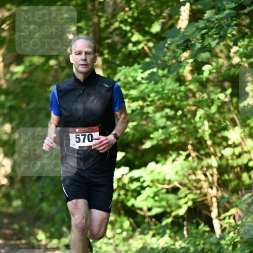 06.10.2024 - Bramfelder Halbmarathon 2024 Dr. Thomas Lammeyer http://msf.ph/oto/7339889 06.10.2024 10:39:41 Laufen 3, 570 meine-sportfotos.de