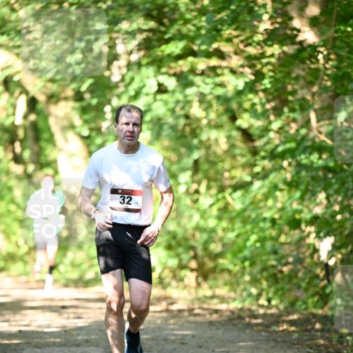 06.10.2024 - Bramfelder Halbmarathon 2024 Dr. Thomas Lammeyer http://msf.ph/oto/7340059 06.10.2024 10:41:34 Laufen 32, 73 meine-sportfotos.de