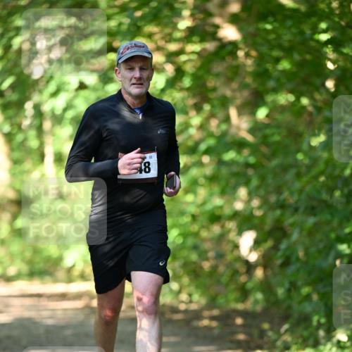 06.10.2024 - Bramfelder Halbmarathon 2024 Dr. Thomas Lammeyer http://msf.ph/oto/7340114 06.10.2024 10:41:46 Laufen 8, 32 meine-sportfotos.de