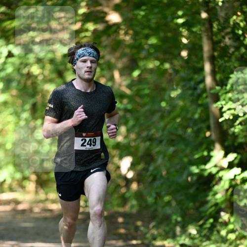06.10.2024 - Bramfelder Halbmarathon 2024 Dr. Thomas Lammeyer http://msf.ph/oto/7340137 06.10.2024 10:41:54 Laufen 249 meine-sportfotos.de