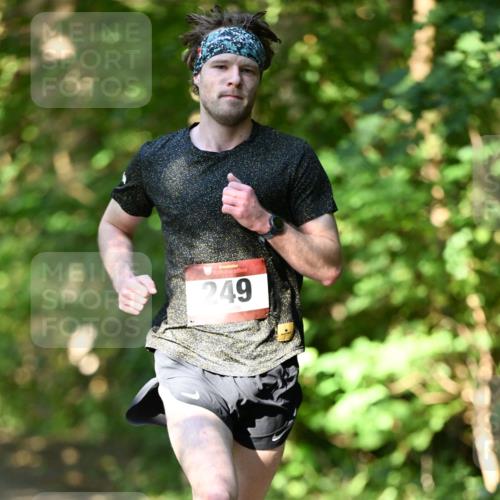 06.10.2024 - Bramfelder Halbmarathon 2024 Dr. Thomas Lammeyer http://msf.ph/oto/7340144 06.10.2024 10:41:54 Laufen 249 meine-sportfotos.de