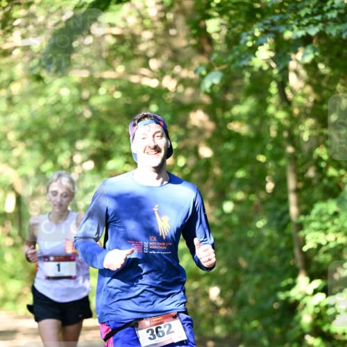 06.10.2024 - Bramfelder Halbmarathon 2024 Dr. Thomas Lammeyer http://msf.ph/oto/7340260 06.10.2024 10:42:23 Laufen 362, 74 meine-sportfotos.de