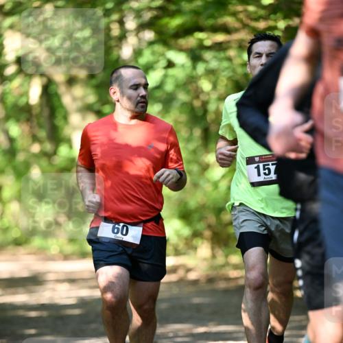 06.10.2024 - Bramfelder Halbmarathon 2024 Dr. Thomas Lammeyer http://msf.ph/oto/7340354 06.10.2024 10:42:58 Laufen 60, 00, 10, 157 meine-sportfotos.de