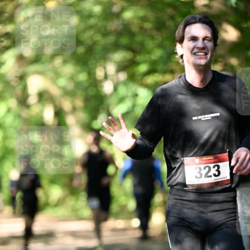 06.10.2024 - Bramfelder Halbmarathon 2024 Dr. Thomas Lammeyer http://msf.ph/oto/7340556 06.10.2024 10:44:22 Laufen 33, 323 meine-sportfotos.de
