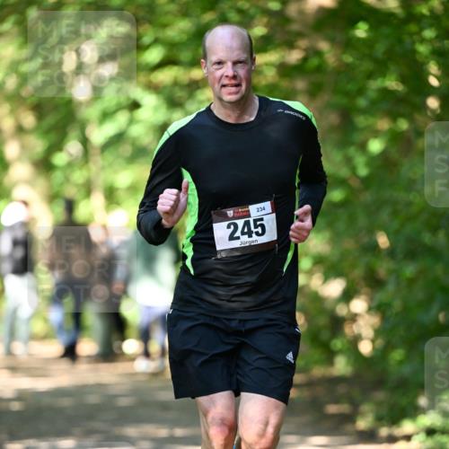 06.10.2024 - Bramfelder Halbmarathon 2024 Dr. Thomas Lammeyer http://msf.ph/oto/7340592 06.10.2024 10:44:50 Laufen 33, 234, 245 meine-sportfotos.de