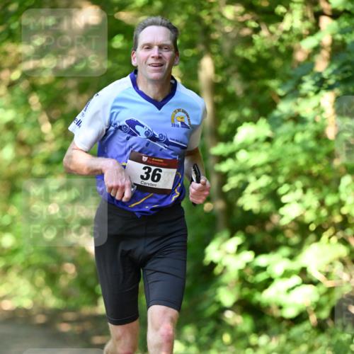 06.10.2024 - Bramfelder Halbmarathon 2024 Dr. Thomas Lammeyer http://msf.ph/oto/7340616 06.10.2024 10:45:07 Laufen 36, 36, 2010, 200 meine-sportfotos.de