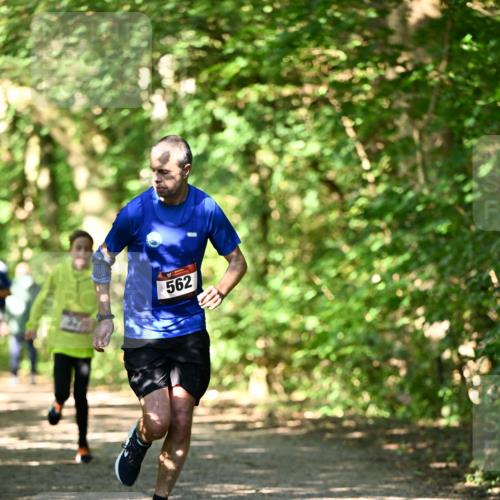 06.10.2024 - Bramfelder Halbmarathon 2024 Dr. Thomas Lammeyer http://msf.ph/oto/7340626 06.10.2024 10:45:15 Laufen 562 meine-sportfotos.de