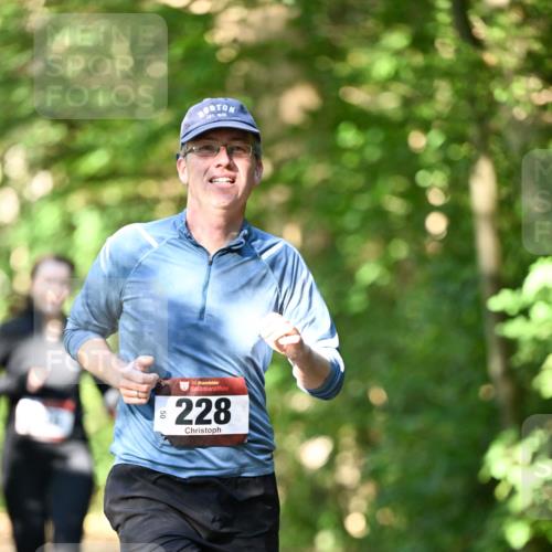 06.10.2024 - Bramfelder Halbmarathon 2024 Dr. Thomas Lammeyer http://msf.ph/oto/7340775 06.10.2024 10:46:17 Laufen 1630, 50, 50, 33, 228 meine-sportfotos.de