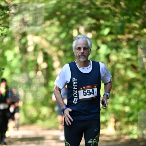 06.10.2024 - Bramfelder Halbmarathon 2024 Dr. Thomas Lammeyer http://msf.ph/oto/7340841 06.10.2024 10:46:32 Laufen 554 meine-sportfotos.de