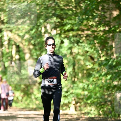 06.10.2024 - Bramfelder Halbmarathon 2024 Dr. Thomas Lammeyer http://msf.ph/oto/7340894 06.10.2024 10:46:47 Laufen 266 meine-sportfotos.de