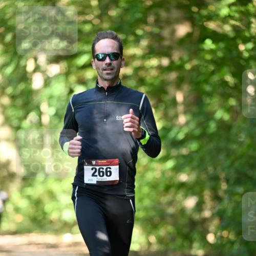 06.10.2024 - Bramfelder Halbmarathon 2024 Dr. Thomas Lammeyer http://msf.ph/oto/7340907 06.10.2024 10:46:49 Laufen 266, 209 meine-sportfotos.de