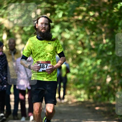 06.10.2024 - Bramfelder Halbmarathon 2024 Dr. Thomas Lammeyer http://msf.ph/oto/7340998 06.10.2024 10:47:22 Laufen 487 meine-sportfotos.de