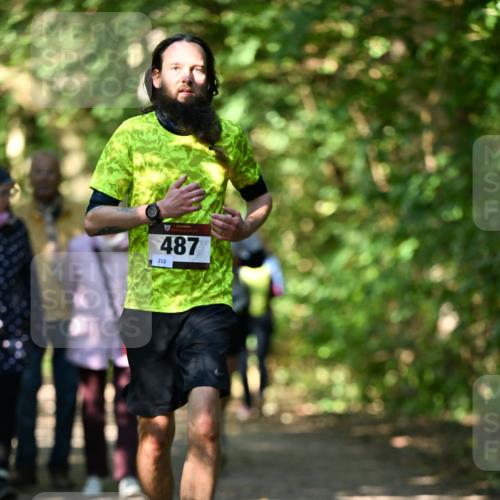 06.10.2024 - Bramfelder Halbmarathon 2024 Dr. Thomas Lammeyer http://msf.ph/oto/7340999 06.10.2024 10:47:22 Laufen 487, 233 meine-sportfotos.de
