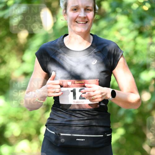 06.10.2024 - Bramfelder Halbmarathon 2024 Dr. Thomas Lammeyer http://msf.ph/oto/7341058 06.10.2024 10:47:43 Laufen 33, 12 meine-sportfotos.de