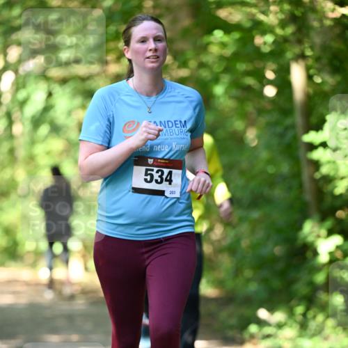 06.10.2024 - Bramfelder Halbmarathon 2024 Dr. Thomas Lammeyer http://msf.ph/oto/7341393 06.10.2024 10:49:11 Laufen 534, 203 meine-sportfotos.de