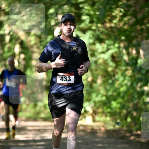 06.10.2024 - Bramfelder Halbmarathon 2024 Dr. Thomas Lammeyer http://msf.ph/oto/7341504 06.10.2024 10:49:51 Laufen 433 meine-sportfotos.de