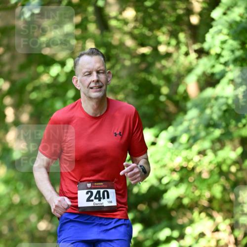 06.10.2024 - Bramfelder Halbmarathon 2024 Dr. Thomas Lammeyer http://msf.ph/oto/7341773 06.10.2024 10:51:02 Laufen 33, 240, 106 meine-sportfotos.de