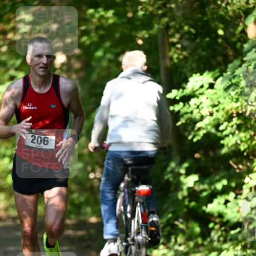 06.10.2024 - Bramfelder Halbmarathon 2024 Dr. Thomas Lammeyer http://msf.ph/oto/7341889 06.10.2024 10:51:31 Laufen 206 meine-sportfotos.de