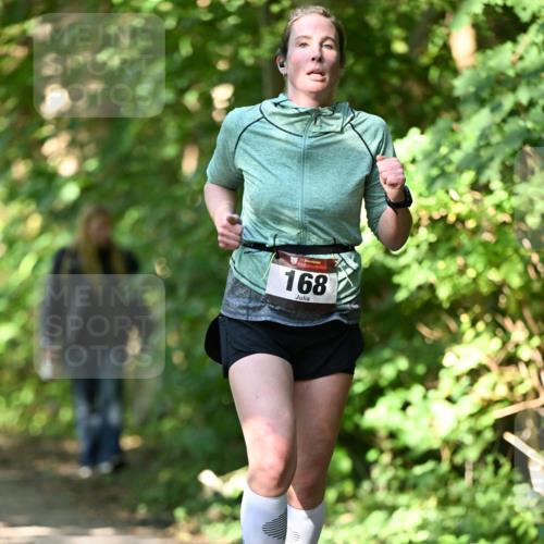 06.10.2024 - Bramfelder Halbmarathon 2024 Dr. Thomas Lammeyer http://msf.ph/oto/7341943 06.10.2024 10:51:50 Laufen 33, 168 meine-sportfotos.de