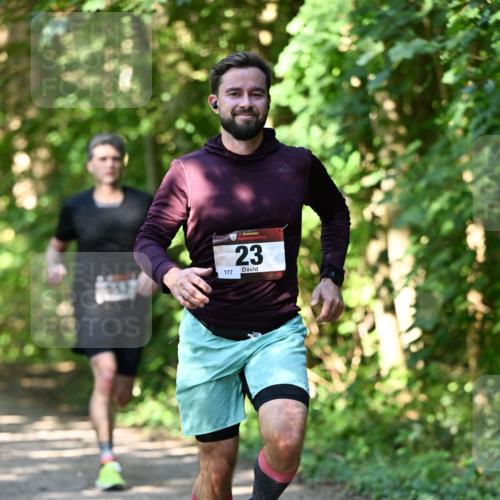 06.10.2024 - Bramfelder Halbmarathon 2024 Dr. Thomas Lammeyer http://msf.ph/oto/7342102 06.10.2024 10:52:33 Laufen 177, 33, 23 meine-sportfotos.de