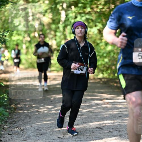 06.10.2024 - Bramfelder Halbmarathon 2024 Dr. Thomas Lammeyer http://msf.ph/oto/7342256 06.10.2024 10:52:51 Laufen 221, 68, 5 meine-sportfotos.de