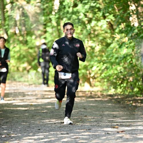06.10.2024 - Bramfelder Halbmarathon 2024 Dr. Thomas Lammeyer http://msf.ph/oto/7342299 06.10.2024 10:52:57 Laufen  meine-sportfotos.de