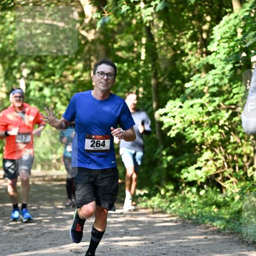 06.10.2024 - Bramfelder Halbmarathon 2024 Dr. Thomas Lammeyer http://msf.ph/oto/7343208 06.10.2024 10:54:56 Laufen 264 meine-sportfotos.de