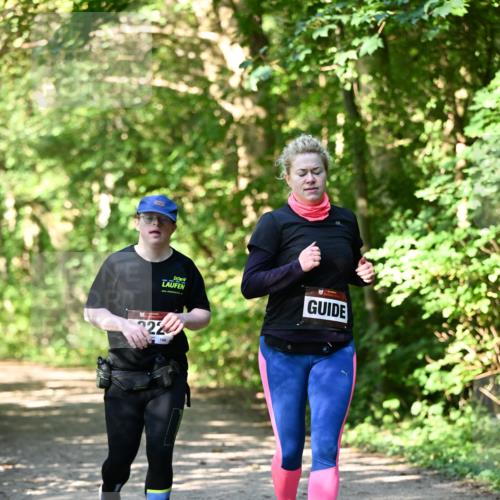 06.10.2024 - Bramfelder Halbmarathon 2024 Dr. Thomas Lammeyer http://msf.ph/oto/7343498 06.10.2024 10:56:57 Laufen 222, 144 meine-sportfotos.de