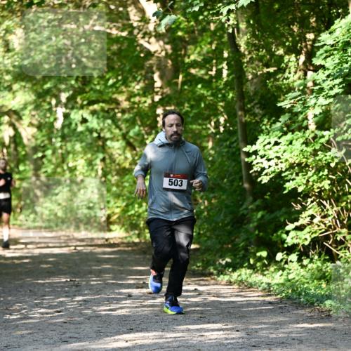 06.10.2024 - Bramfelder Halbmarathon 2024 Dr. Thomas Lammeyer http://msf.ph/oto/7343593 06.10.2024 10:57:39 Laufen 503 meine-sportfotos.de