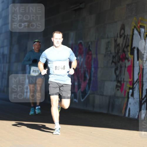 06.10.2024 - 19. swb-Marathon Bremen Michael Strokosch http://msf.ph/oto/7343988 06.10.2024 10:10:38 Laufen 8948, 8511 meine-sportfotos.de