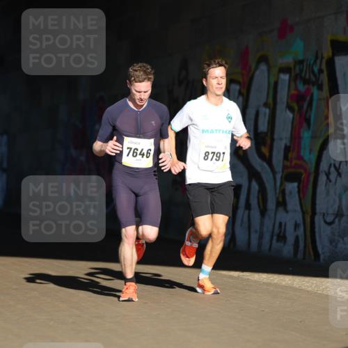 06.10.2024 - 19. swb-Marathon Bremen Michael Strokosch http://msf.ph/oto/7343996 06.10.2024 10:10:46 Laufen 7019, 7646, 8791 meine-sportfotos.de