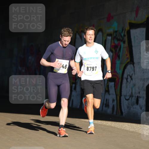 06.10.2024 - 19. swb-Marathon Bremen Michael Strokosch http://msf.ph/oto/7343998 06.10.2024 10:10:47 Laufen 019, 46, 8797 meine-sportfotos.de