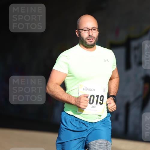 06.10.2024 - 19. swb-Marathon Bremen Michael Strokosch http://msf.ph/oto/7344013 06.10.2024 10:10:49 Laufen 019 meine-sportfotos.de