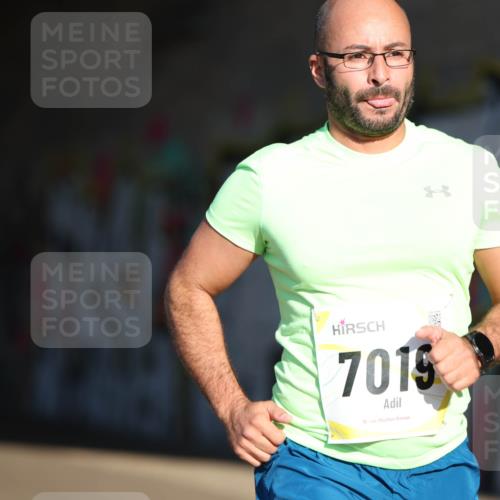 06.10.2024 - 19. swb-Marathon Bremen Michael Strokosch http://msf.ph/oto/7344017 06.10.2024 10:10:50 Laufen 7015, 19 meine-sportfotos.de